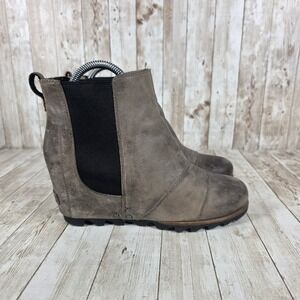 Sorel‎ Wedge Heel Ankle Booties Leather Chelsea Style Taupe Size 8.5
